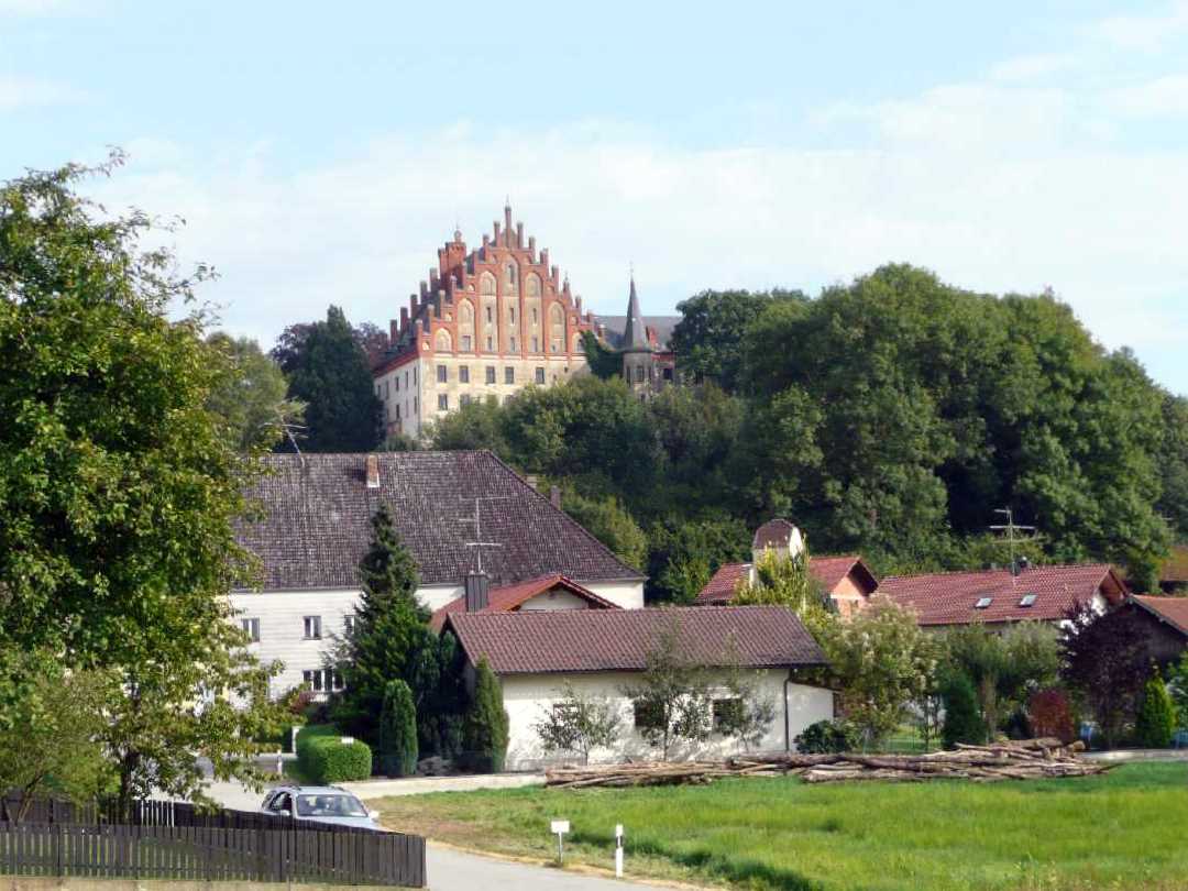 Hofmarksdorf und Schloss Haidenburg